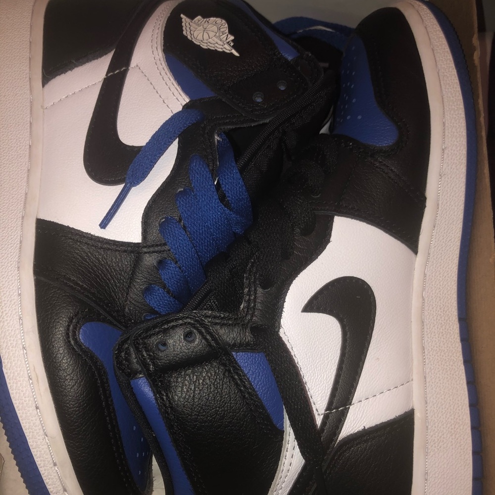 COPY - Jordan 1 royal toe Gs